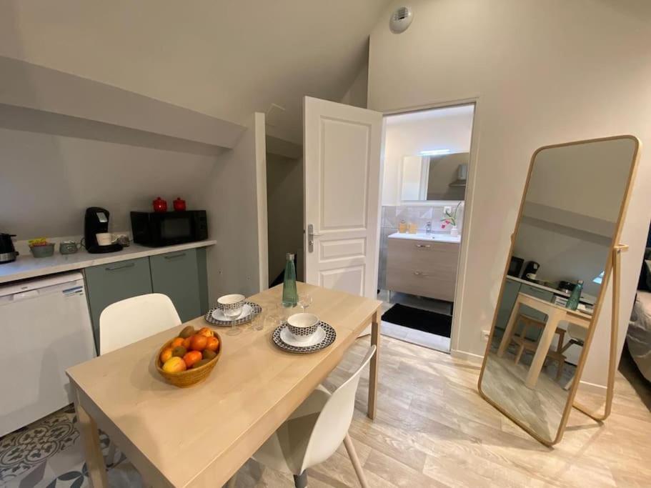 Apartamento Cocon Au Calme En Hyper Centre Château-Renault Exterior foto
